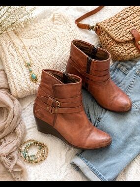 Luca Ferri Brown Leather Ankle Boots Buckle Wedge 8